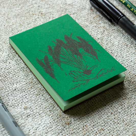 Green to do list notepad